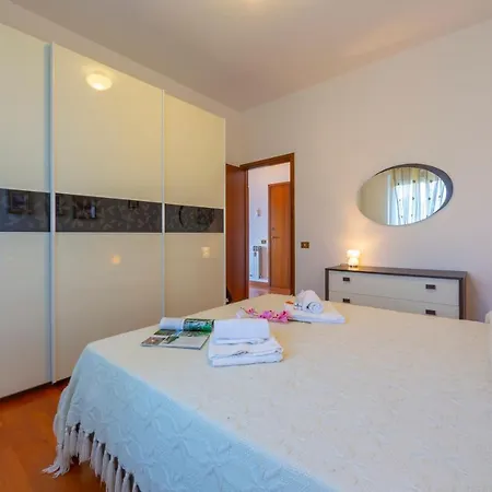 Apartment La Rosa Dei Venti Stresa Lake View Terrace - Happy Rentals Stresa